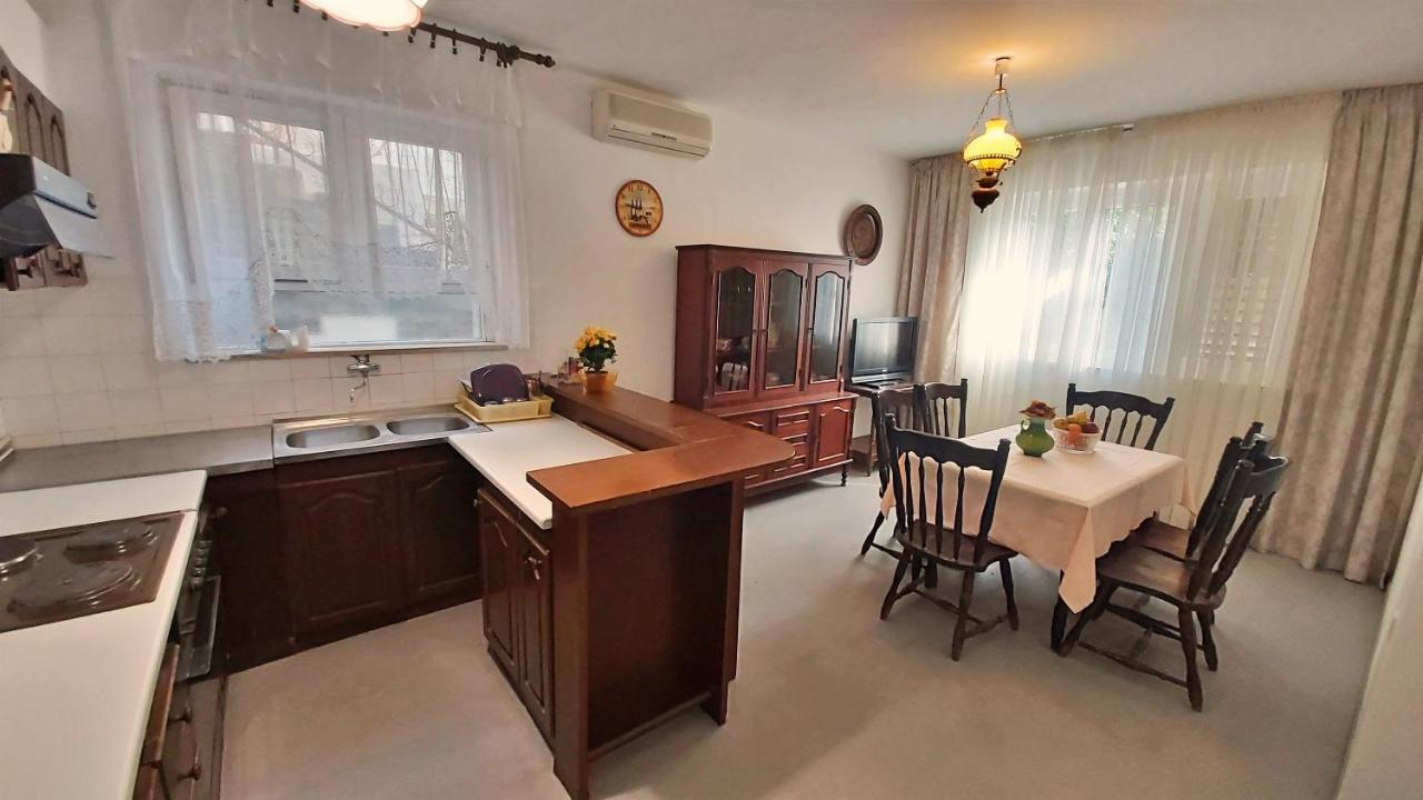 Apartment Cedo Omiš Eksteriør bilde