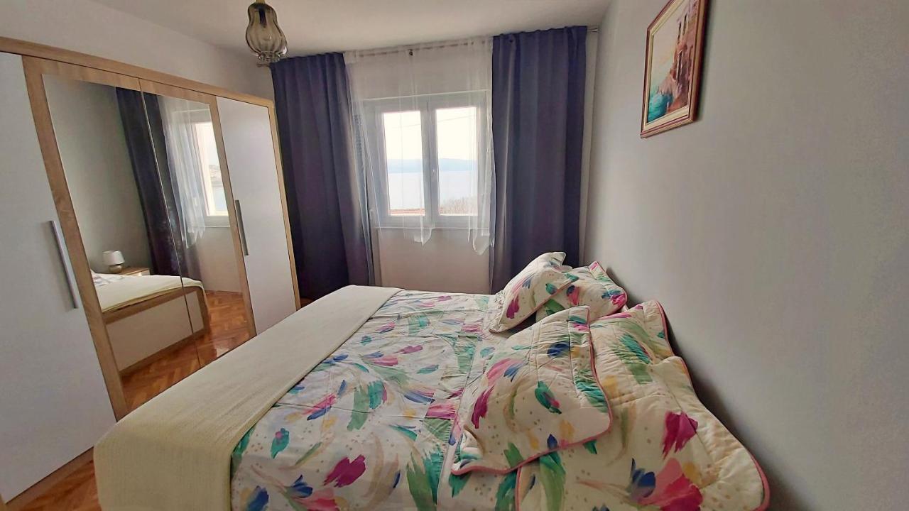 Apartment Cedo Omiš Eksteriør bilde