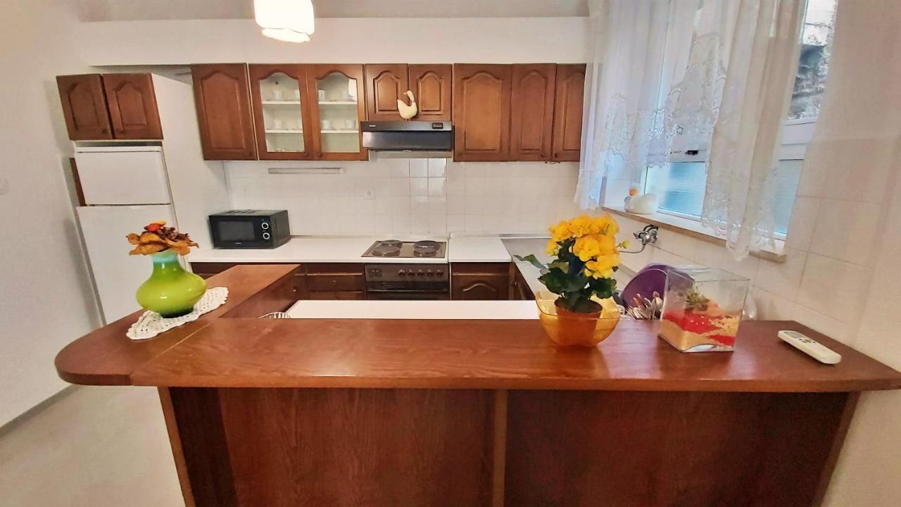 Apartment Cedo Omiš Eksteriør bilde
